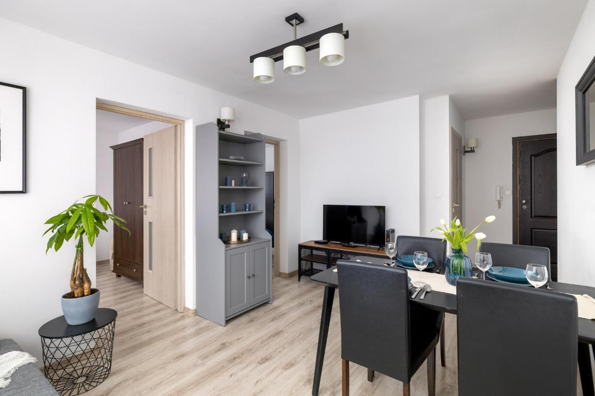 Apartment With Balcony Near Bulwary Wislane Wwa67 Warsaw Exterior photo